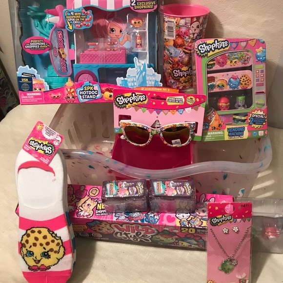 Girl’s Mystery Surprise Fun Box SOLD OUT - Picture 2 of 8